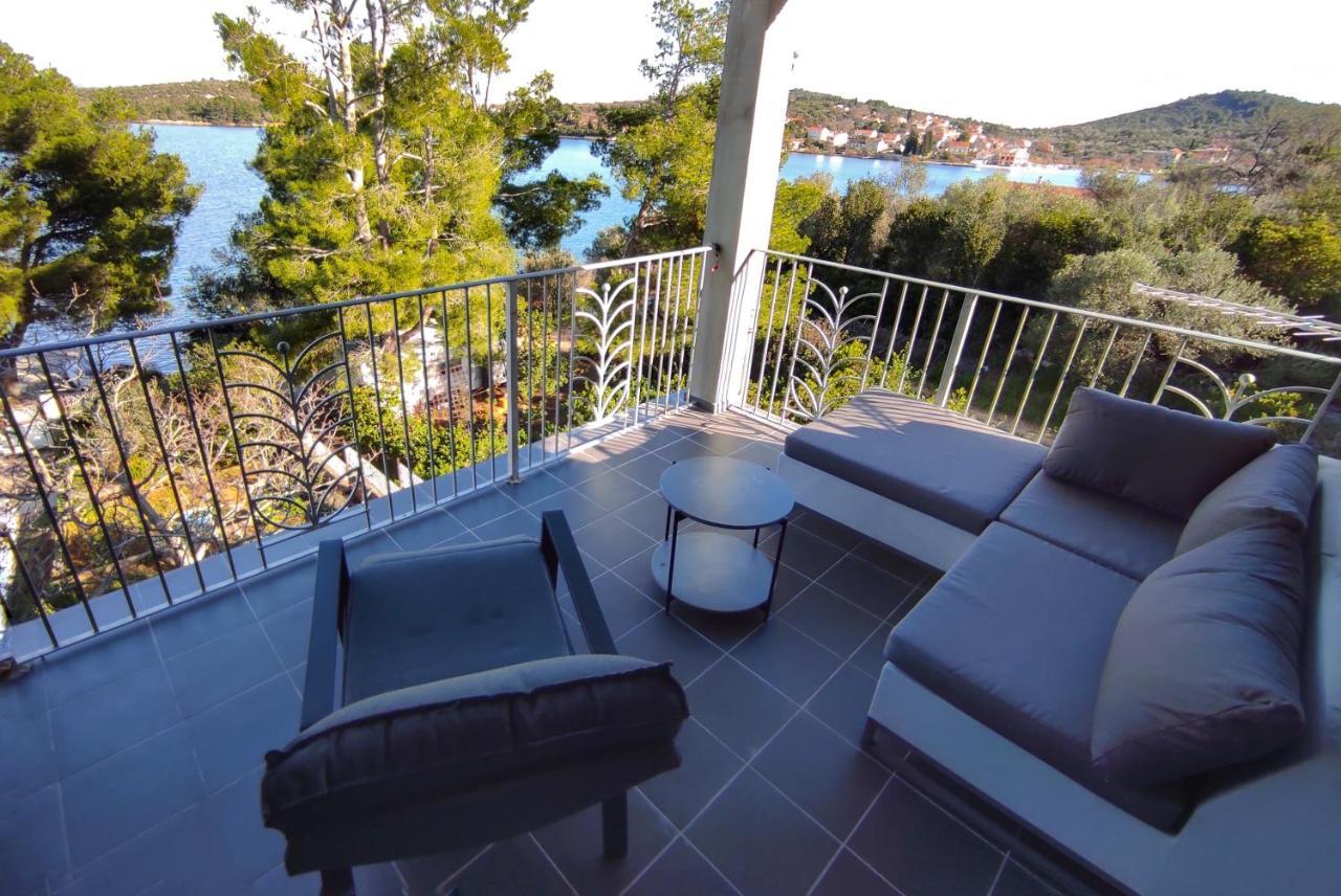Feel Dugi Otok - Apartment Sofia Luka  ภายนอก รูปภาพ