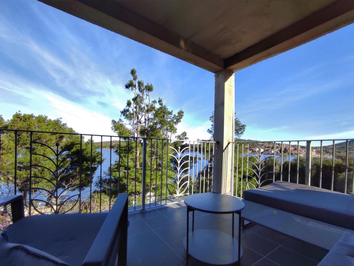 Feel Dugi Otok - Apartment Sofia Luka  ภายนอก รูปภาพ